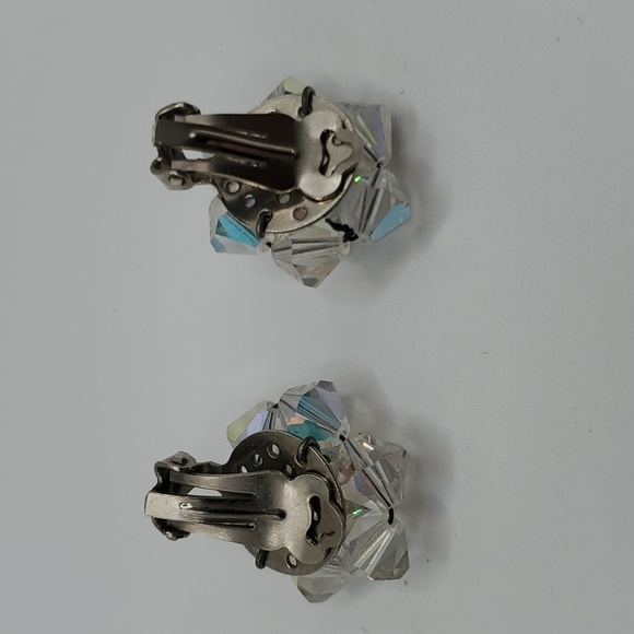 Vintage Faceted Graduated Glass Crystal Aurora Borealis Necklace & Earrings Set - Picture 3 of 7